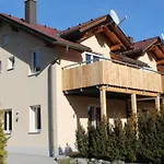 בית נופש Kipaji 2 *